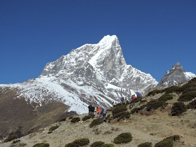 エベレスト　山　ネパール　写真　額縁　Sergiy Gutiyev エベレスト街道で眺めたヒマラヤの山々と景観（3