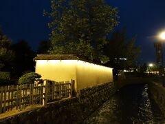 こちらは金沢市足軽資料館。
ライトアップされていて、目立ってましたｗ