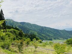 山新田見晴らし公園から見た若穂太郎山。
今年登ってみたい。