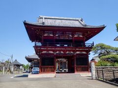 円心寺の山門(市指定文化財)
大きくて立派な山門です。