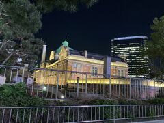 水原から地下鉄でソウル駅に戻ってきました。
なんとなく東京駅に似ているような気もしますが、
それもそのはず、南満州鉄道が1925年に建てたものだそうです。