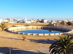 アグラブ湖の貯水池