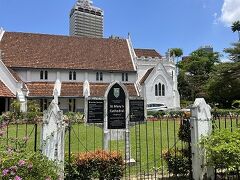 セントマリー聖堂(Cathedral of Saint Mary The Virgin)
ステンドグラス、タッセル付きタイル、控え壁（バットレス）など、イギリス初期ゴシック建築の代表的な教会