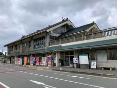 倭文神社から約27km
道の駅３か所目
【道の駅  神話 の里・白うさぎ】でお昼(＾＾)