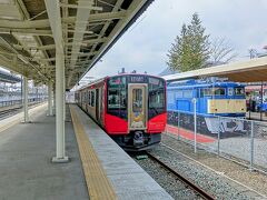 しなの鉄道に乗って軽井沢駅から戸倉駅まで向かいます。

1220円、1時間ほどの乗車。