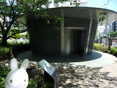 緊急事態発生＼(◎o◎)／=333！
コンビニにもお店にもトイレが借りられない(◎_◎;)。

公園にトイレを発見！
ここのトイレ、ウォシュレット付きのきれいなトイレにビックリ！
ホッとしたところで宮下パークのショッピング街へ行きます。