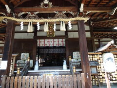 こちらは岡崎神社。
うさぎ年なので、結構人が多い。