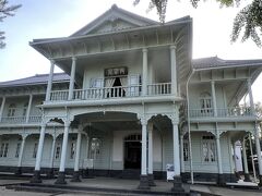 松江神社のすぐ横にある興雲閣は無料で見学できたので、２階まで上がってみました。
明治時代に少しだけタイムスリップ。