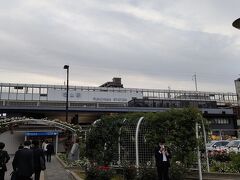 福山駅前にはバラが沢山植えられていてきれいでした。
バラの町だそうです。