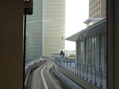 京浜急行の糀谷駅から品川経由で新橋に向かいました
