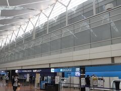 搭乗案内の大きな掲示板が撤去されてから初めての羽田空港第二ターミナルです
無くても不便を感じないものです