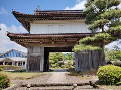 こちらが松山城の大手門．これが残ったのは本当に奇跡的です．