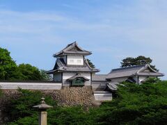 続いて、お隣りの金沢城公園へ行きます(^^)