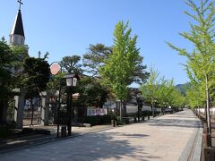 5月2日（火）も晴天。
8：30にホテルを出て、津和野の城下町の散策開始。小さな町なので、徒歩でめぐります。