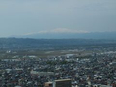 月山
