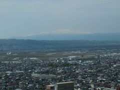 月山