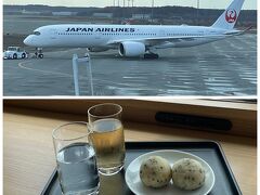 5月だというのに今日は猛暑日予想。飛行機で降りる福岡も30度超えとか。今日はビールはやめて水分補給。10：50発の福岡行きに搭乗します。4月からシステム変更でUGと空席待ちがスマホでできるようになりました。今までは空港に行かなければできなかったので便利になりました。3時間前から受付開始です。