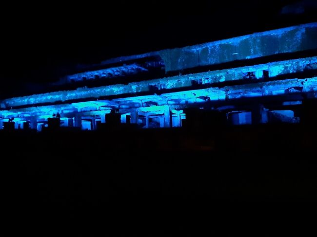 何色にも色が変わりナカナカ幻想的です。