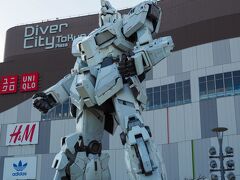 時がνガンダムで止まってるので、ユニコーンガンダムを見ると「これ何作目？」と思っちゃう。