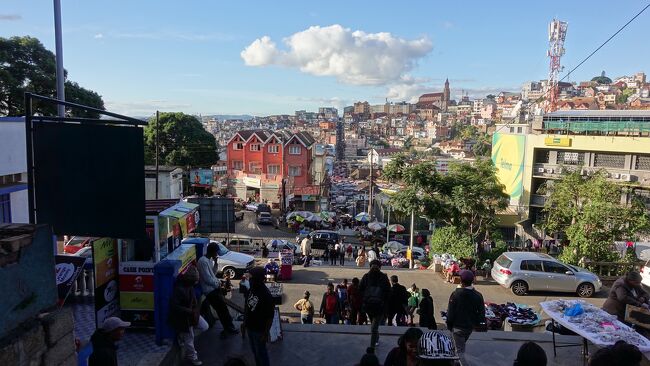 また階段を上ってホテルに戻ります。