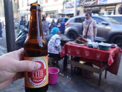 歩き疲れたのでちょっとビールで休憩