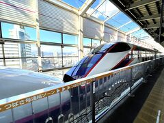 福島駅にてつばさと合体するのを見学しました。

その後、上野駅に着く直前、あることに気づきました。

（東京までのチケットを買ったけど、よく考えたらスカイツリーに近いのって上野だった！）

慌てて新幹線を降りました( ﾟДﾟ)

そこから東京メトロに乗り換えてスカイツリーに行きました。


…


…


それから半年後。

小学生になった息子がSuicaを使ったらエラーが出ました。
駅員さんに聞いたら「（息子のSuicaは）上野にいることになってる」と…

新幹線降りたあとの改札は息子が当時幼児だったから素通りしてたなぁ(´ー｀)