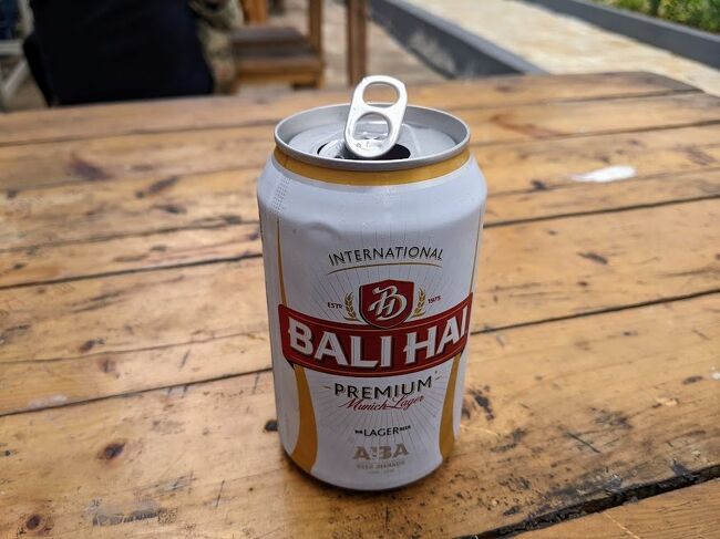 イベント価格で7万ルピアのバリハイ。<br />ビールさえ飲めれば文句ないので買いました。<br />（イスラム教の国なので）<br />