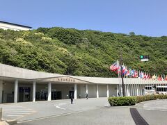 5月17日（水）旅6日目
鳴門に泊まった目的のひとつは「大塚国際美術館」の見学。鳴門駅前からバスに乗って約15分で美術館前に到着しました。

西洋名画1,000余点が、オリジナル作品と同じ大きさで陶板名画として複製されています。
