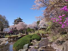 高島城に来ました。桜の名所です。13：20