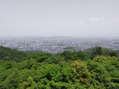 黄砂に霞む福岡市街