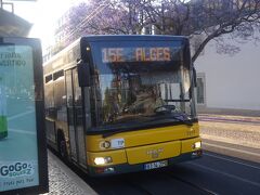 カイス・ソドレ駅で１５Eのバス（路面電車もあります。）に乗り、ベレンの塔に向かいます。