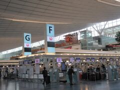 羽田空港第３ターミナル。JAL便です。