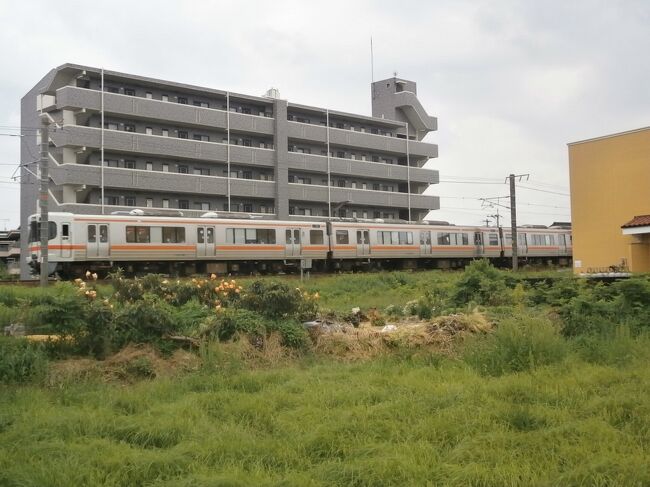  関西本線の線路が見えてきましたのでゴールはもうすぐ！