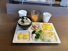 コンフォートのおなじみの朝食を食べてスタート。