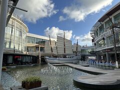 ジャンセイロンも初めて、

私達の世代はジャンクセイロンと言いますが、
どちらが正しいの？

390バーツのビキニを白人奥様が爆買い中、
意外と素敵な水着がいっぱいありました。