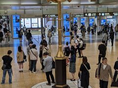 名古屋駅の待ち合わせスポット「金の時計」