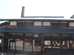 岡醤油醸造
1787年創業の歴史ある醸造所ですが、この日はお休みでした。