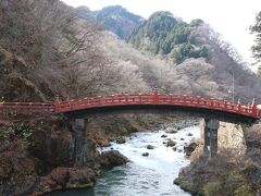 紅葉は終わり人も少な目
神橋