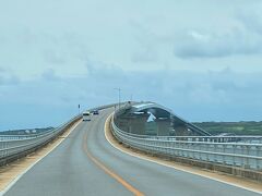 伊良部大橋を渡って「下地島エリア」を目指します。