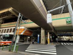 ＜東京シティエアターミナル＞

ホテルの前は、箱崎の東京シティエアターミナル。
みんな一斉に「ここにあったんだね！」

利用したことはなくても、きっと前は通ったことがあるはず。
でも結びついていない。
歩いていると発見があって楽しい！