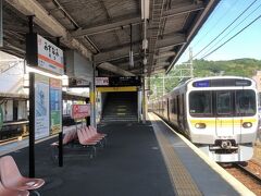 瑞浪駅から電車に乗って。