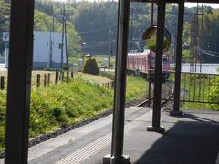 電車の時間に合わせて、「松江フォーゲルパーク駅」へ。
電車を待っていると、ん？ご縁電車？！