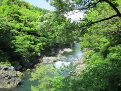 高津戸狭　渡良瀬川中流にある景勝地で、高津戸橋からはねたき橋にかけて遊歩道が整備されている。緑が綺麗で、紅葉も素晴らしいと思われる