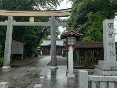 お隣の須賀神社。

こちらは、小山評定の舞台としても有名。