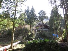 左毘売山神社