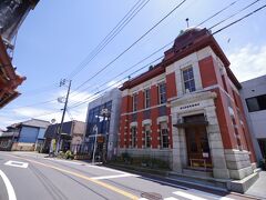レトロな雰囲気が感じられる1914年建造の佐原三菱館は、三菱銀行佐原支店旧本館の建物です。
