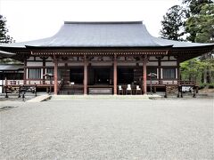 医王山  毛越寺  本堂
　創建　嘉祥３年（８５０）　開基　慈覚大師円仁　本尊　薬師如来

　