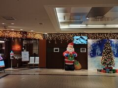 札幌東急reiホテルのロビーです。クリスマスですね。