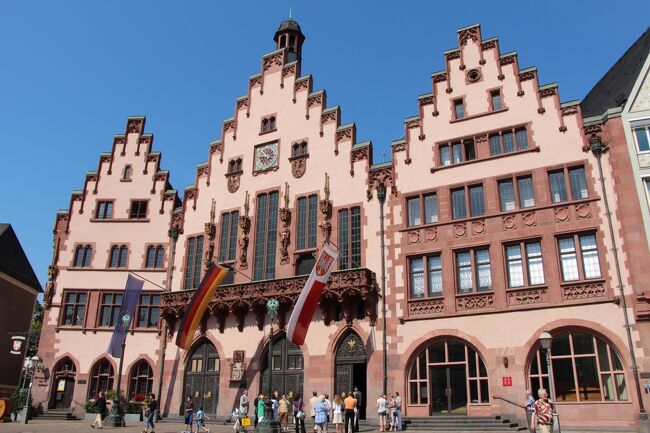 これは次の日に撮った写真。まずはレーマー広場から。