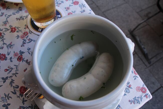 午前しか食べれないという白ソーセジも食べれた！